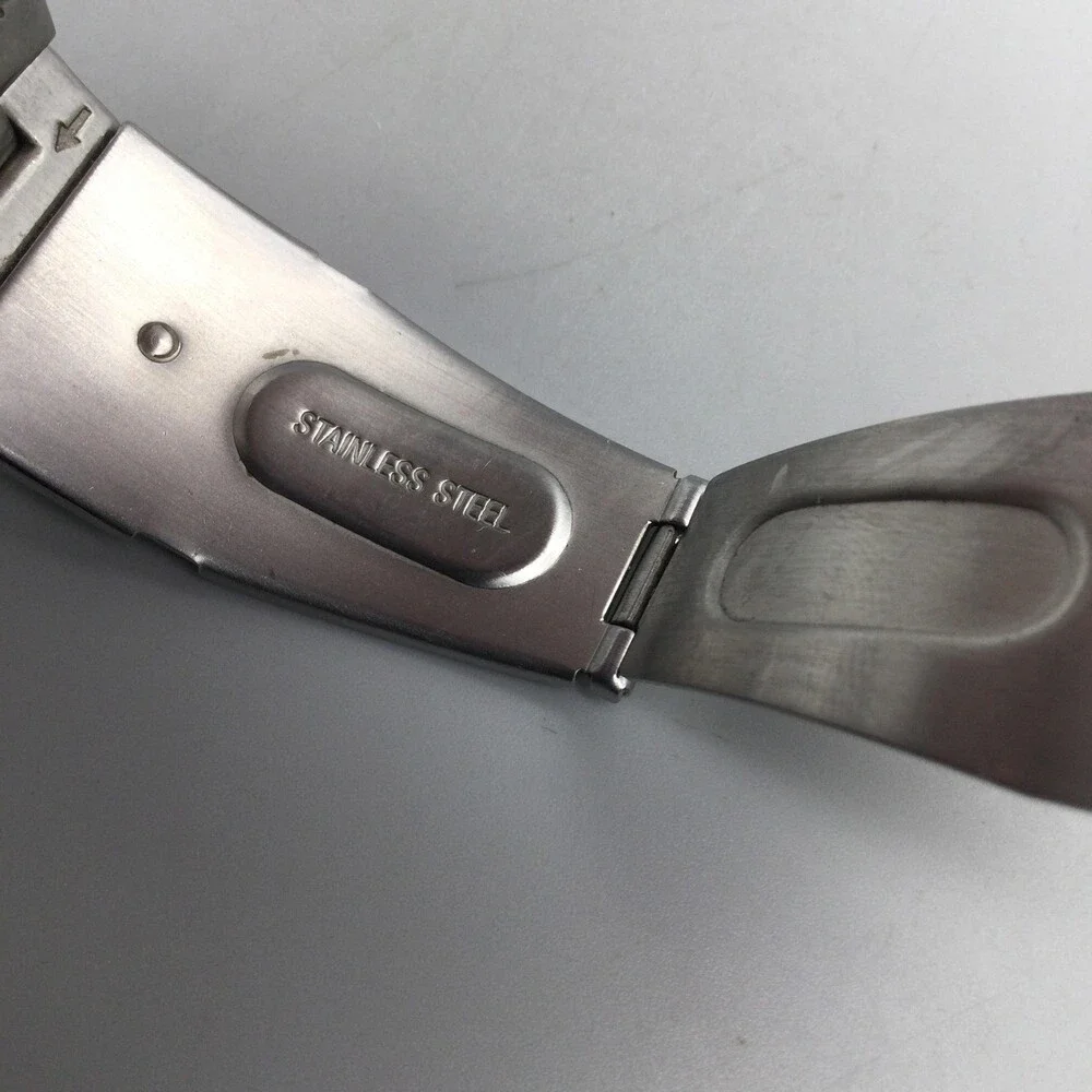 Kenneth Cole Reaction Mens Watch 30mm Gray Dial Stainless Date New Battery 7